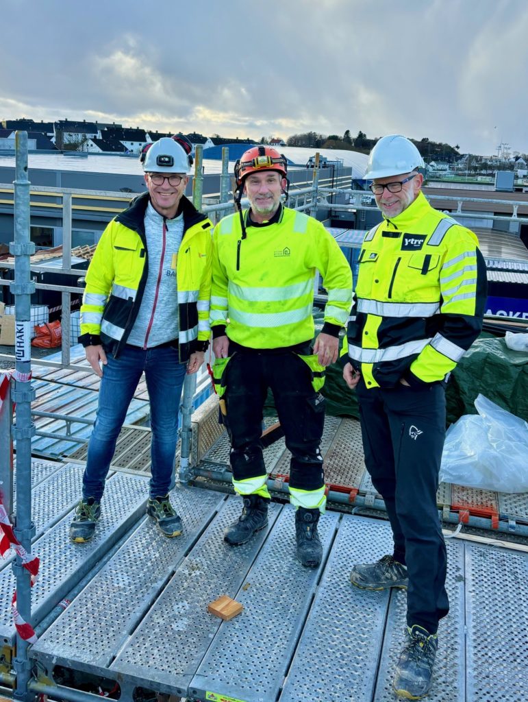 Befaring på byggeplass med Backe og Skude bygg